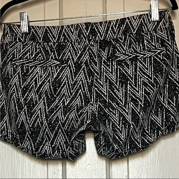 American Eagle Shorts EUC! - Picture 2 of 3